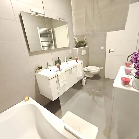 Executive 3br Flat W Terrace, Parking, Fast Wi-fi 公寓